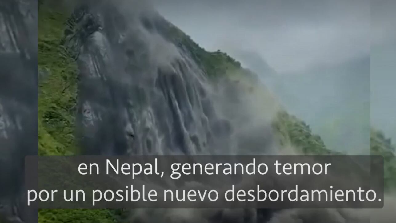 ¡ALERTA EN NEPAL! Nuevo deslave amenaza con desbordar un río - Clone